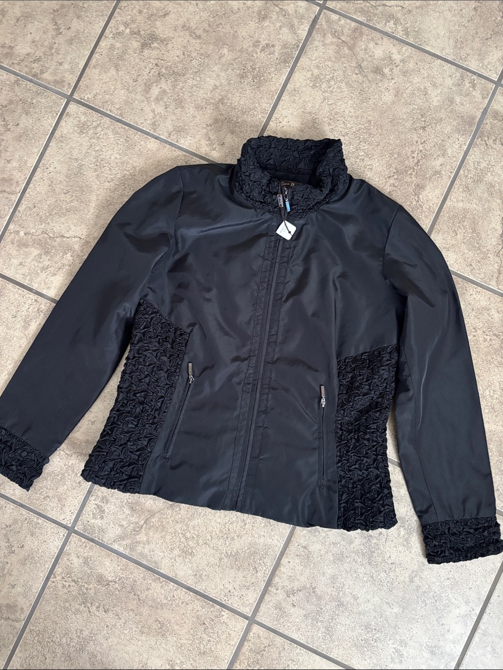 NWT Zoe D Black Ruffle Windbreaker Jacket